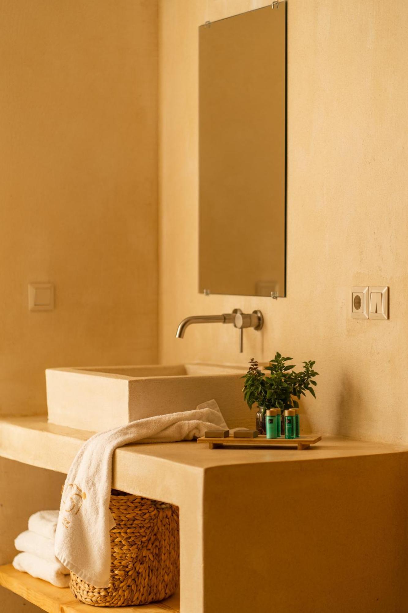 Meli Suites Isle - Adults Only Skala Potamia  Phòng bức ảnh